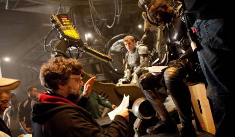 Guillermo Del Toro durante la lavorazione di Pacific Rim