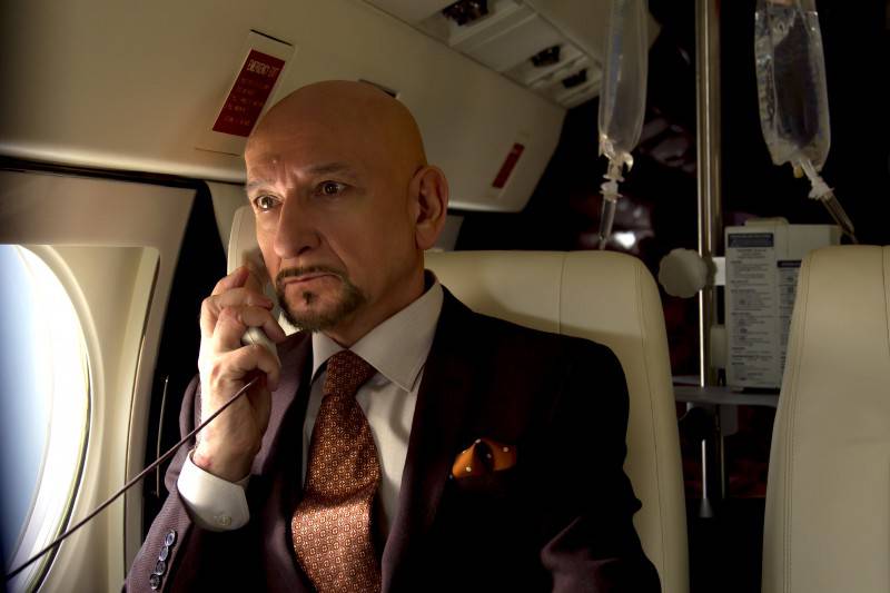 S_11859_R_CROP Academy Award winner Ben Kingsley stars as billionaire industrialist Damian Hale in Gramercy Pictures' provocative psychological science fiction thriller Self/less, directed by Tarsem Singh and written by Alex Pastor & David Pastor. Credit: Alan Markfield / Gramercy Pictures
