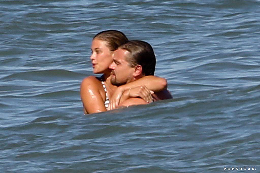 Leonardo-DiCaprio-Nina-Agdal-Kissing-Beach-LA