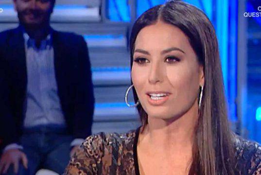 Elisabetta Gregoraci, un dettaglio colpisce tutti: i fan stupiti Elisabetta Gregoraci, un dettaglio colpisce tutti: i fan stupiti