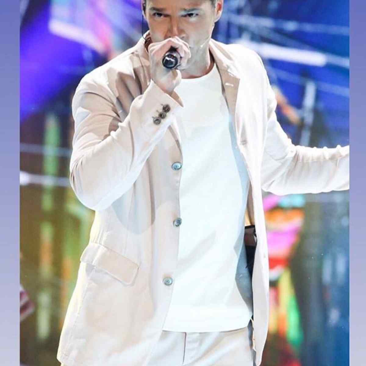 Ricky Martin lascia Amici 2019? La verità sul coach dei Bianchi