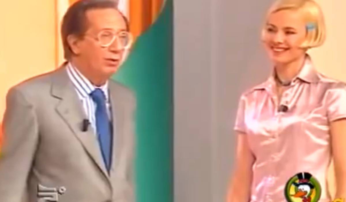 Antonella Elia valletta Mike Bongiorno, lite per la pelliccia: "Ti caccerei subito"