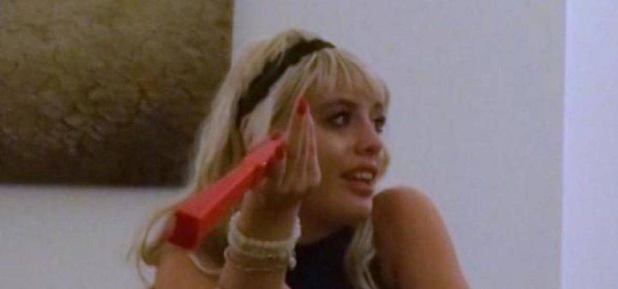 Asia Valente La Pupa E Il Secchione