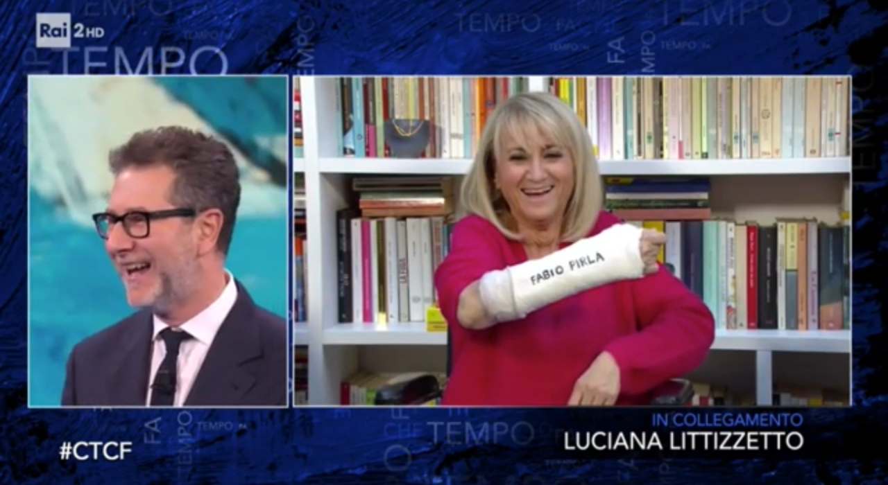 Luciana Littizzetto messaggio sul gesso per Fabio Fazio