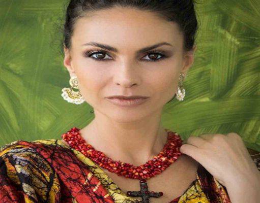 Ramona Badescu, mamma a 50 anni: "Si realizza un mio ...