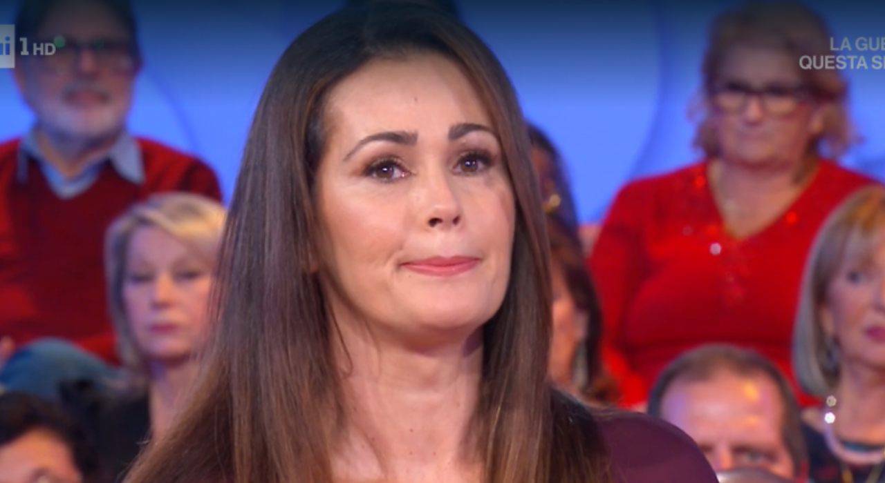 Samantha De Grenet lacrime in diretta