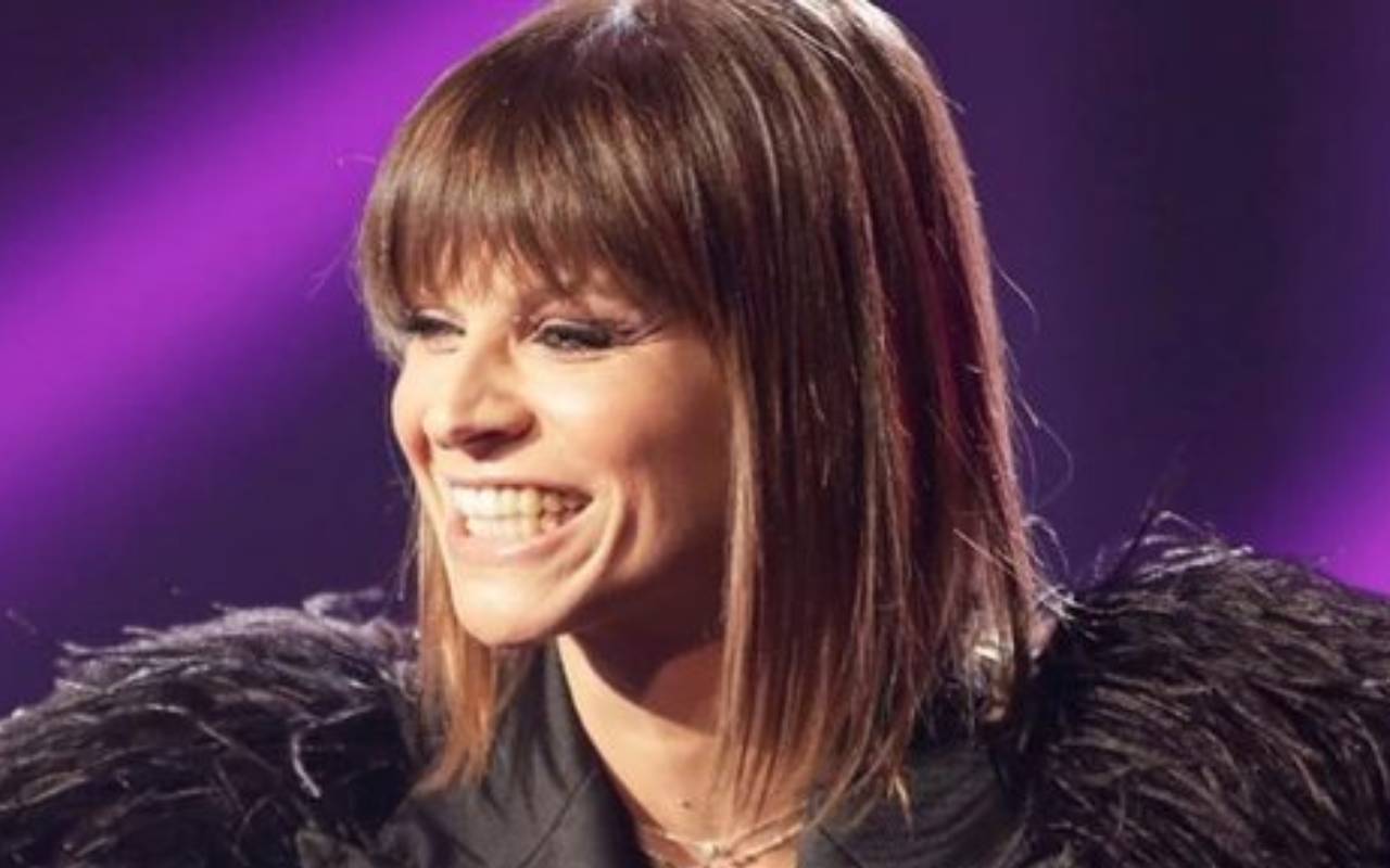 Alessandra Amoroso gesto bellissimo la sua musica aiuta le persone