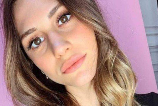 Beatrice Valli, risponde alle accuse che vedono freddo il rapporto con la sorella Ludovica: “La gente vede il marcio in tutto” Beatrice Valli, risponde alle accuse che vedono freddo il rapporto con la sorella Ludovica: “La gente vede il marcio in tutto”