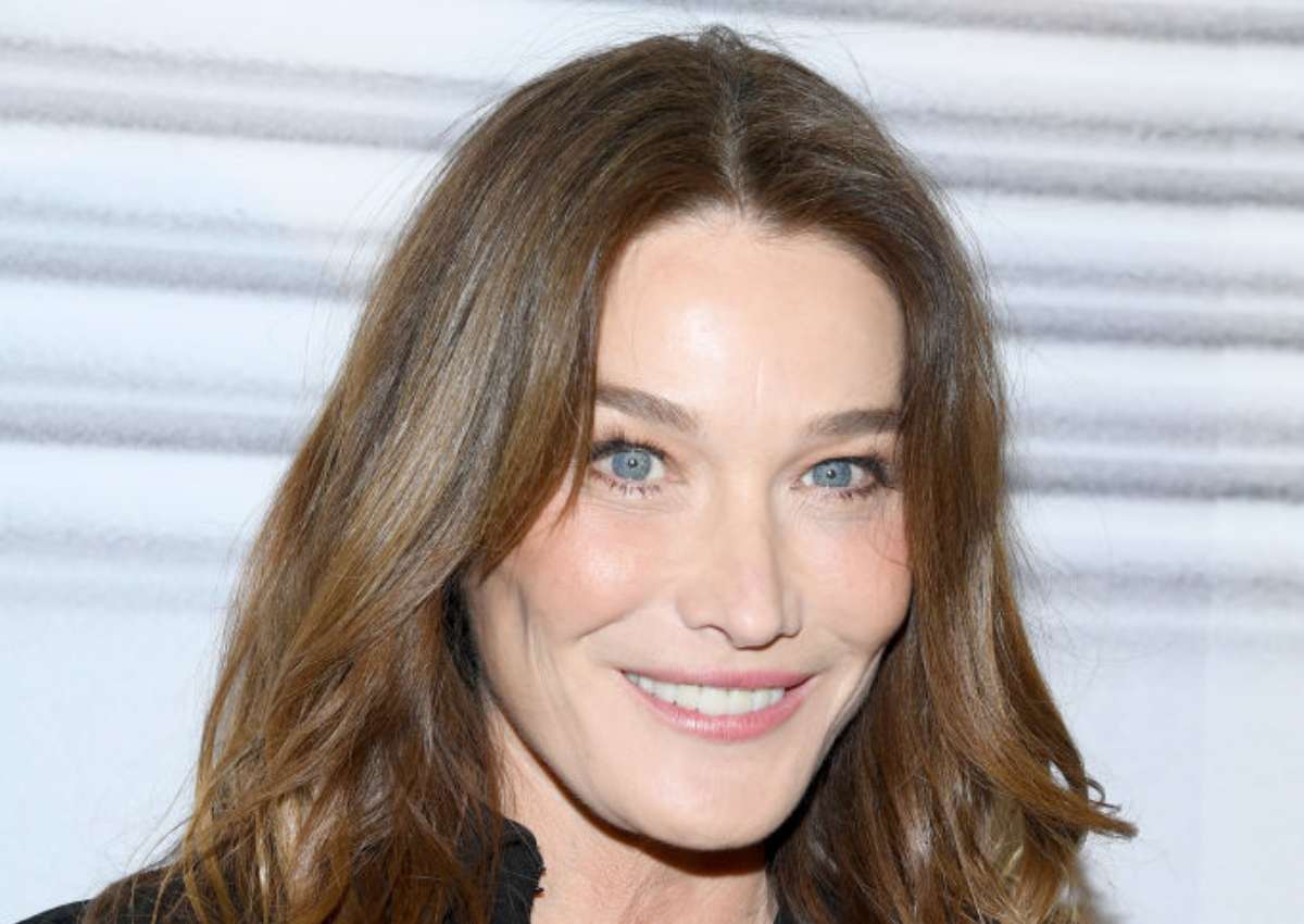 carla bruni coronavirus