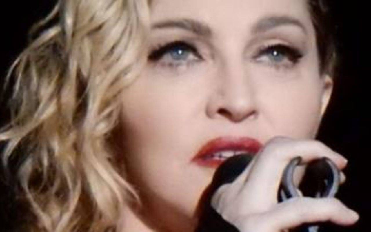 Madonna in lacrime