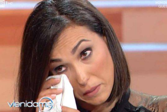 Caterina Balivo si è rifatta? La conduttrice risponde: tutta la verità Caterina Balivo si è rifatta? La conduttrice risponde: tutta la verità