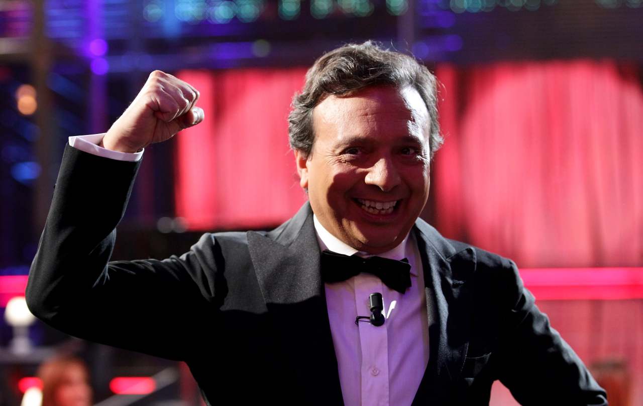 Chiambretti piero fanphobia cinetivu caccia dallo vergine bio maxim personaggio