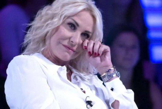 Antonella Clerici, un giorno doloroso: “3 anni senza di te” Antonella Clerici, un giorno doloroso: “3 anni senza di te”