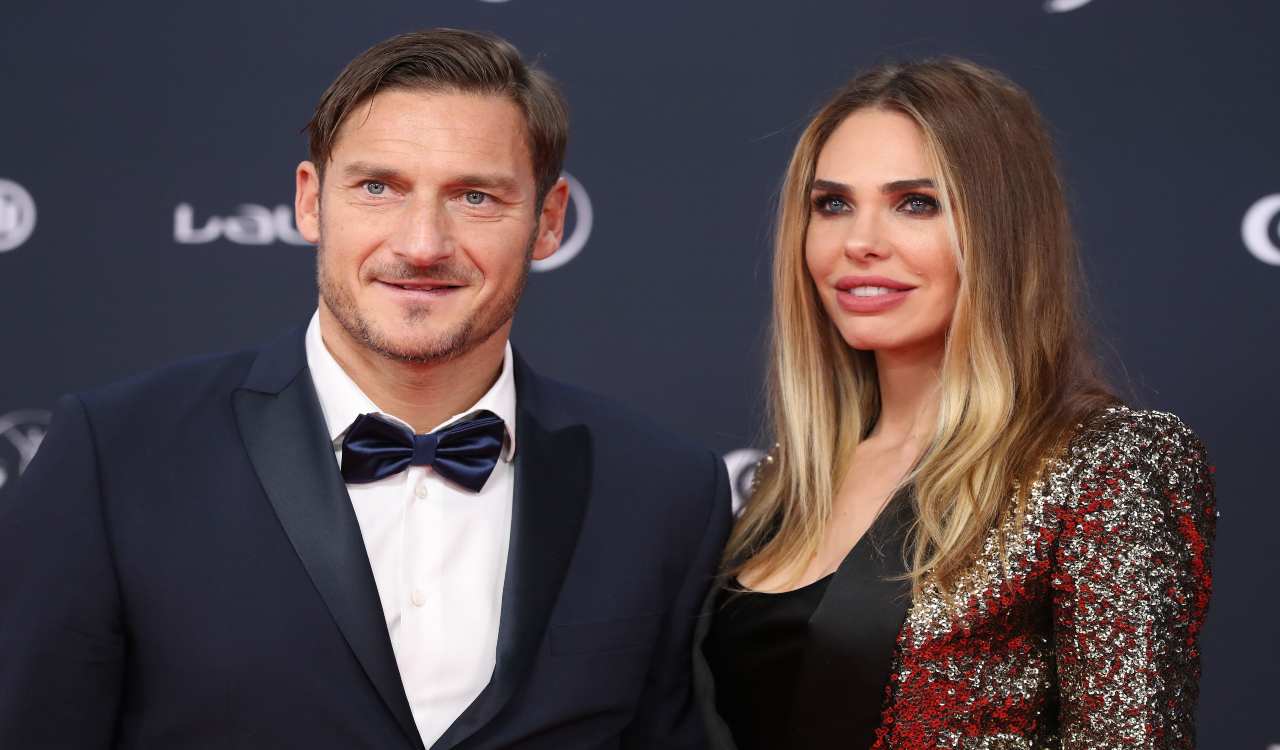 Francesco Totti e Ilary Blasi turisti