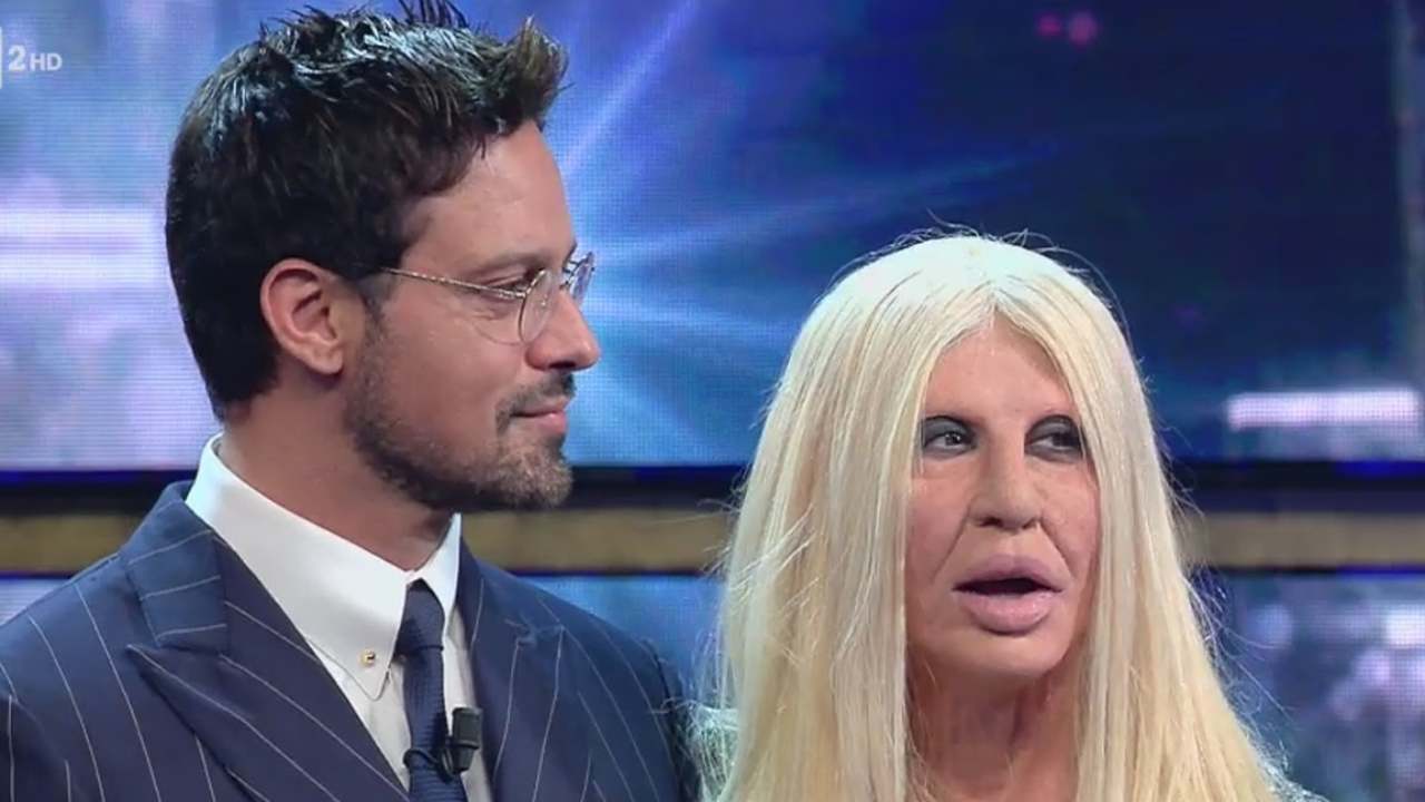 Donatella Versace Virginia Raffaele