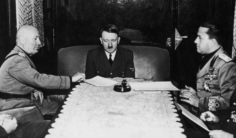 Mussolini E Hitler Storia Di Una Relazione Pericolosa Hitler e Mussolini, la storia di un legame che risultò fatale