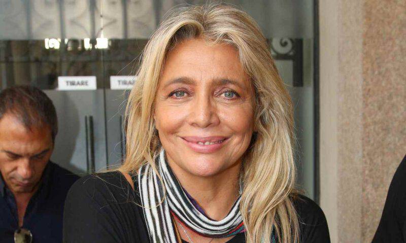 Mara Venier in costume: la conduttrice come non l'avete mai vista