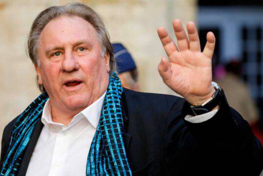 Gérard Depardieu rischia il carcere, grave accusa per l’attore Gérard Depardieu rischia il carcere, grave accusa per l’attore
