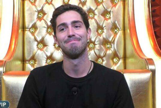 Tommaso Zorzi di nuovo in crisi? Ecco cosa è successo nella notte Tommaso Zorzi di nuovo in crisi? Ecco cosa è successo nella notte