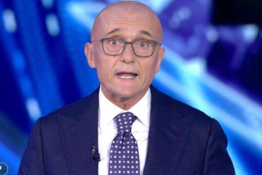 Gf vip, un concorrente sarà squalificato stasera? Arriva il chiarimento ufficiale Gf vip, un concorrente sarà squalificato stasera? Arriva il chiarimento ufficiale