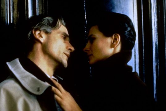 Conoscete quella relazione incestuosa di una diva di Hollywood? La sua particolare relazione nel film