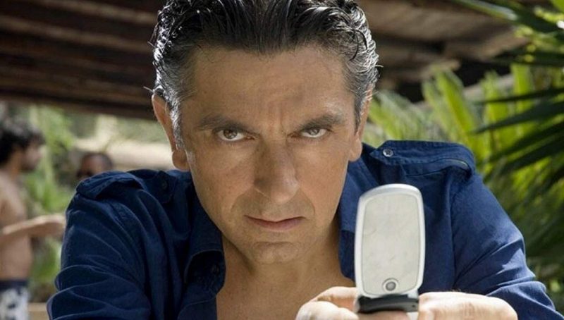Sms Sotto Mentite Spoglie Streaming Film Per Tutti