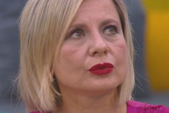 Gf vip, Antonella Elia contro tutti: “Ma ci state prendendo in giro?” Gf vip, Antonella Elia contro tutti: “Ma ci state prendendo in giro?”