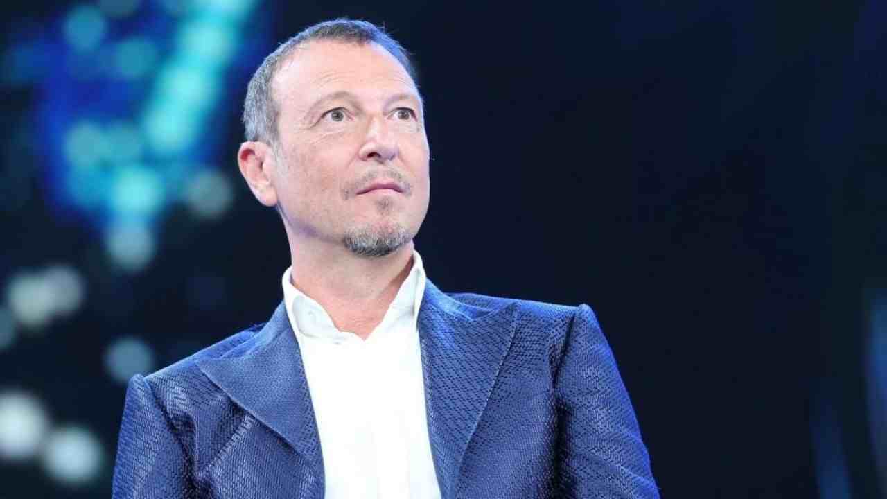 Amadeus Dimentica Sanremo 2021 L Unica Cosa Che Conta Davvero