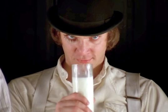 Arancia Meccanica, Malcolm Mcdowell: “Ho rischiato di perdere la vista” Arancia Meccanica, Malcolm Mcdowell: “Ho rischiato di perdere la vista”