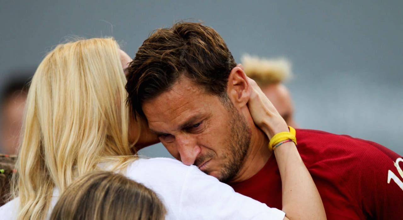 Speravo de morì prima: Castellitto svela la reazione di Totti e Ilary