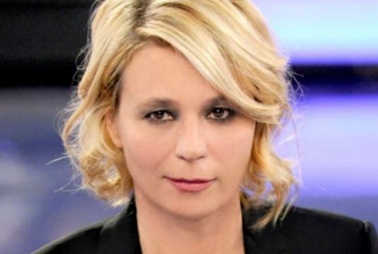 Maria De Filippi, la condanna con forza: “È una scemenza” Maria De Filippi, la condanna con forza: “È una scemenza”