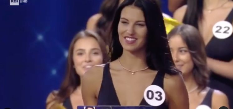 Carolina Stramare, sapete chi è l'ex fidanzato della Miss?