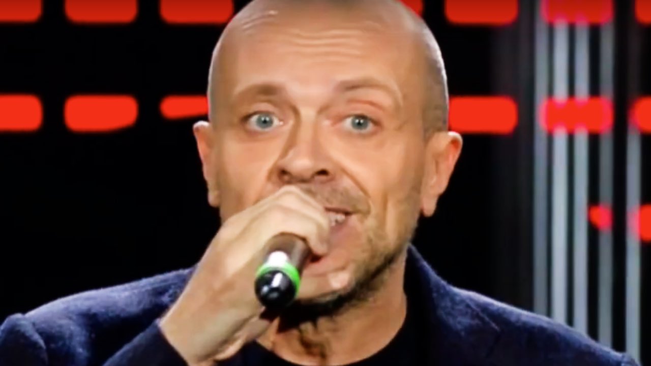 Max Pezzali, l'aneddoto poco noto del passato: c'entra Maria De Filippi