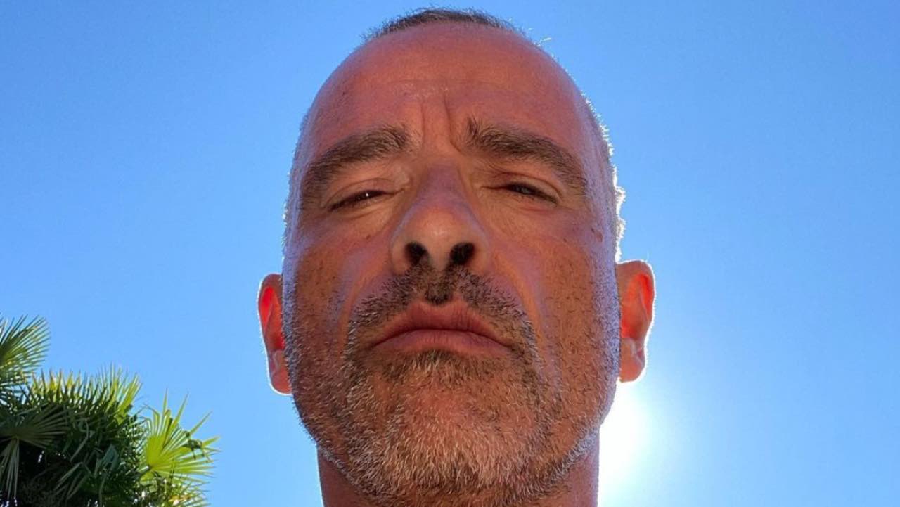 Eros Ramazzotti festeggia: sono passati ben 35 anni