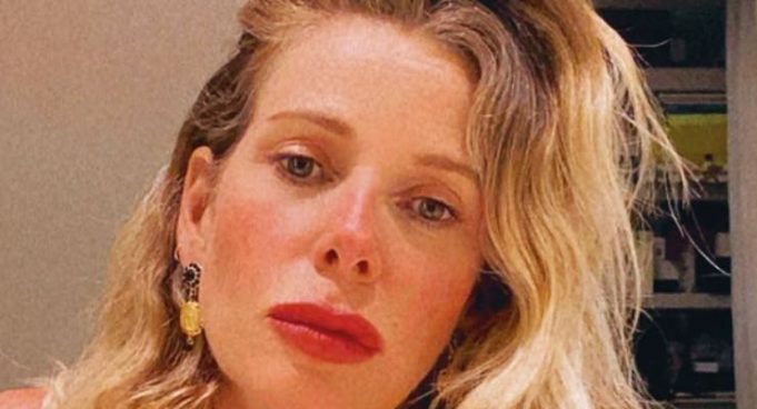 Alessia Marcuzzi Cosi Fan Tutte Piscina