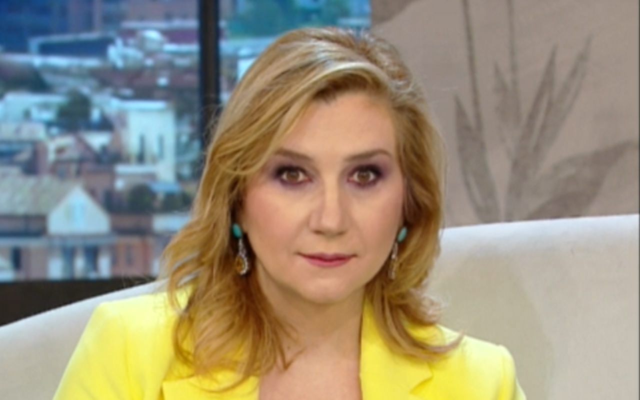 Serena Bortone in difficoltà