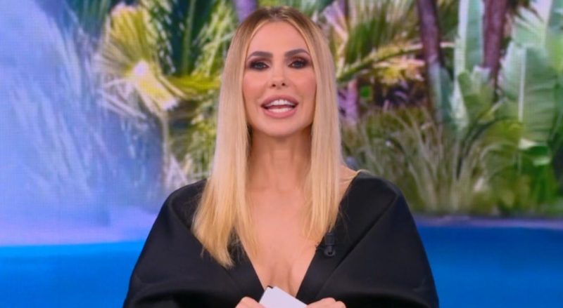 Quanto Guadagna Ilary Blasi All'isola Dei Famosi