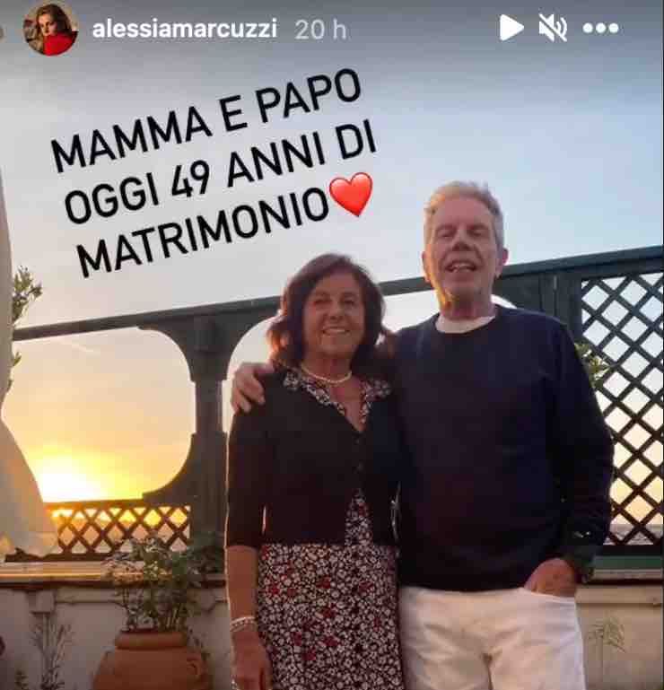 Alessia Marcuzzi, auguri speciali: avete mai visto i suoi genitori?