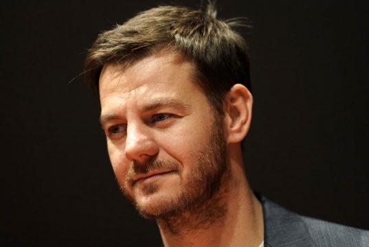 Alessandro Cattelan, la scelta a sopresa della Rai: tutti i dettagli Alessandro Cattelan, la scelta a sopresa della Rai: tutti i dettagli