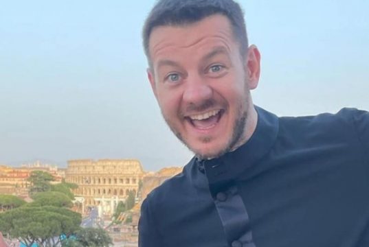 Alessandro Cattelan | la bravata che poteva costargli caro - Vimarsana News