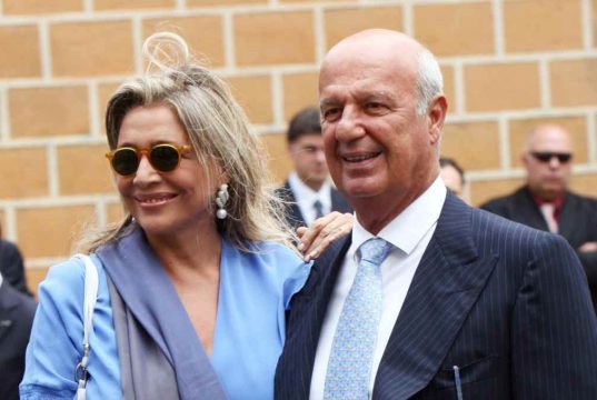 Mara Venier e Nicola Carraro, la dedica che nessuno si aspettava Mara Venier e Nicola Carraro, la dedica che nessuno si aspettava