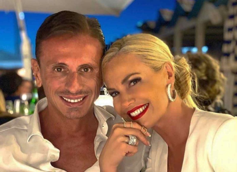 Federica Panicucci matrimonio rimandato con Marco Bacini, ecco perché