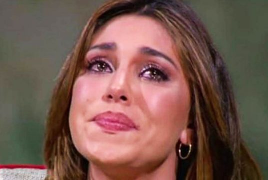 Belen Rodriguez in lacrime: il dramma vissuto in segreto, una cosa brutta Belen Rodriguez in lacrime: il dramma vissuto in segreto, una cosa brutta
