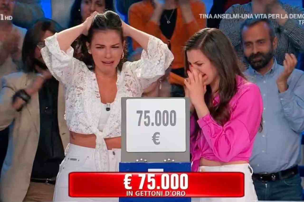 Chiara e Alessandra D’Aguanno Forlini ad Affari Tuoi