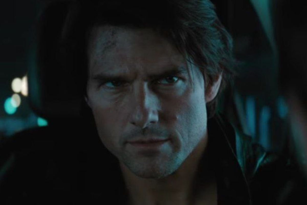 Tom Cruise Mission Impossibile stunt