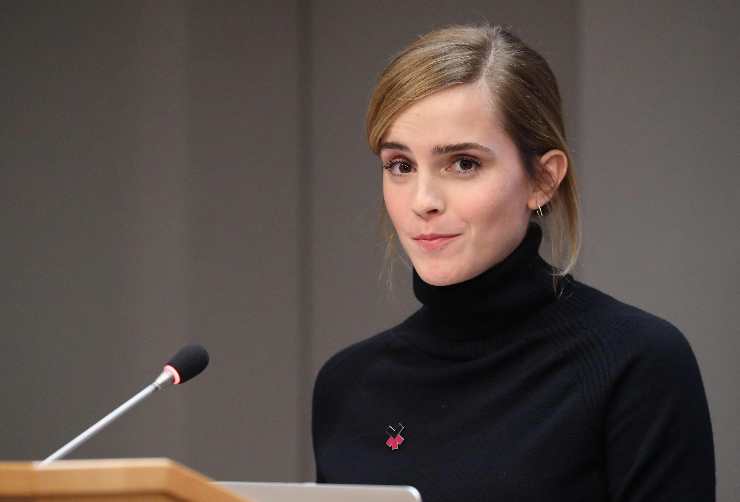 emma watson al microfono