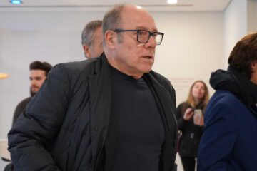 carlo verdone sospira