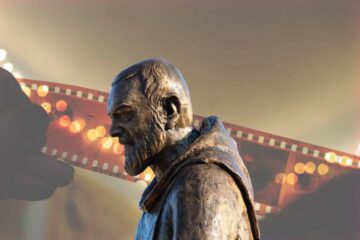 padre pio e dietro una pellicola