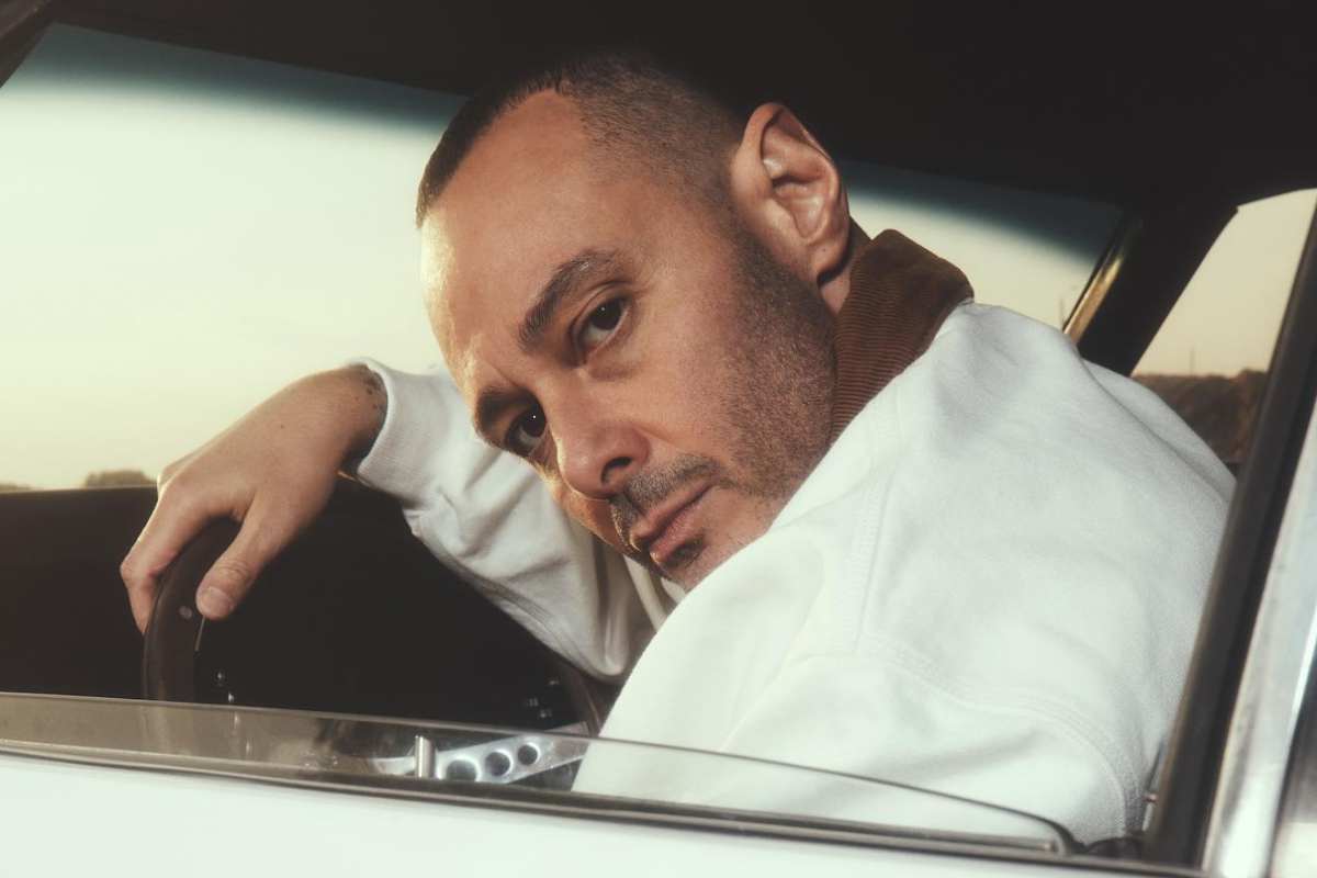 fabri fibra in auto