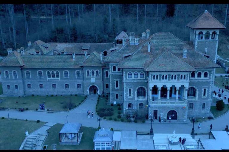 La Nevermore Academy Della Serie Mercoled Esiste Ed Visitabile la-nevermore-academy-della-serie-mercoled-esiste-ed-visitabile